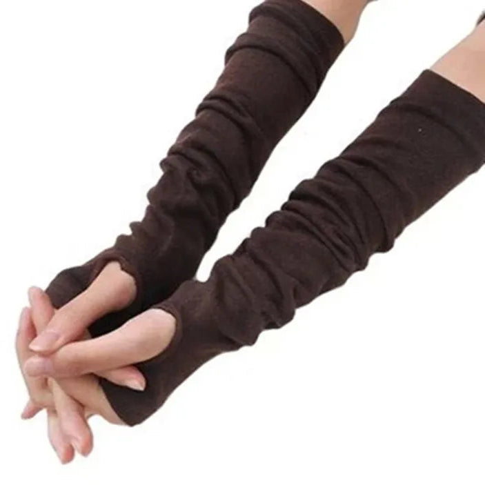 Long mittens in fine wool