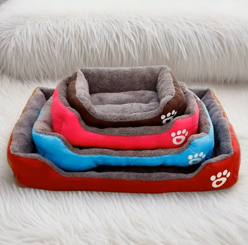 Lit douillet imperméable pour chien ou chat, 4 tailles disponibles