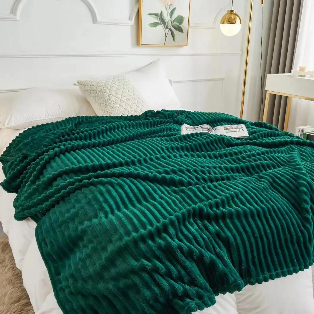 Double-sided imitation rabbit fur blanket