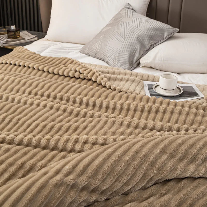 Double-sided imitation rabbit fur blanket