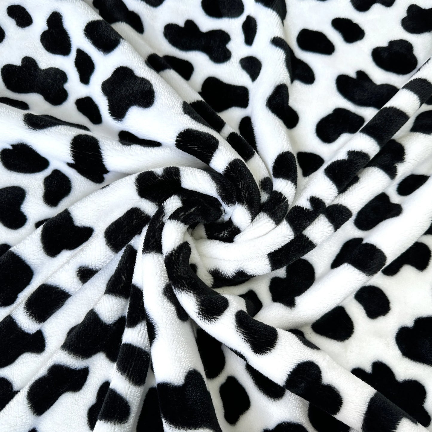 Double-sided cow pattern blanket