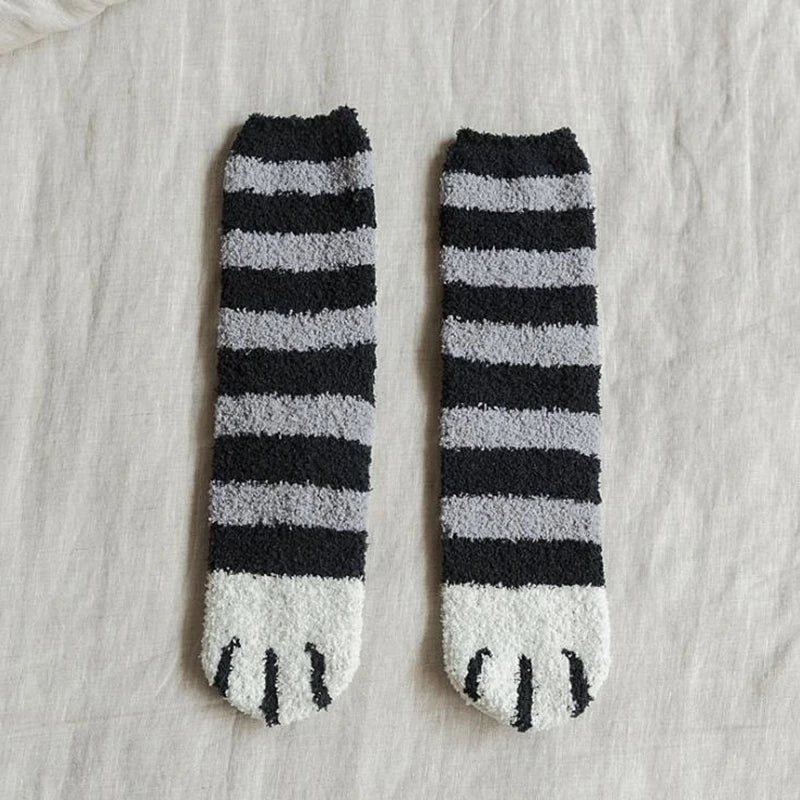Cat Paw Socks – Kawaii and Comfortable Design