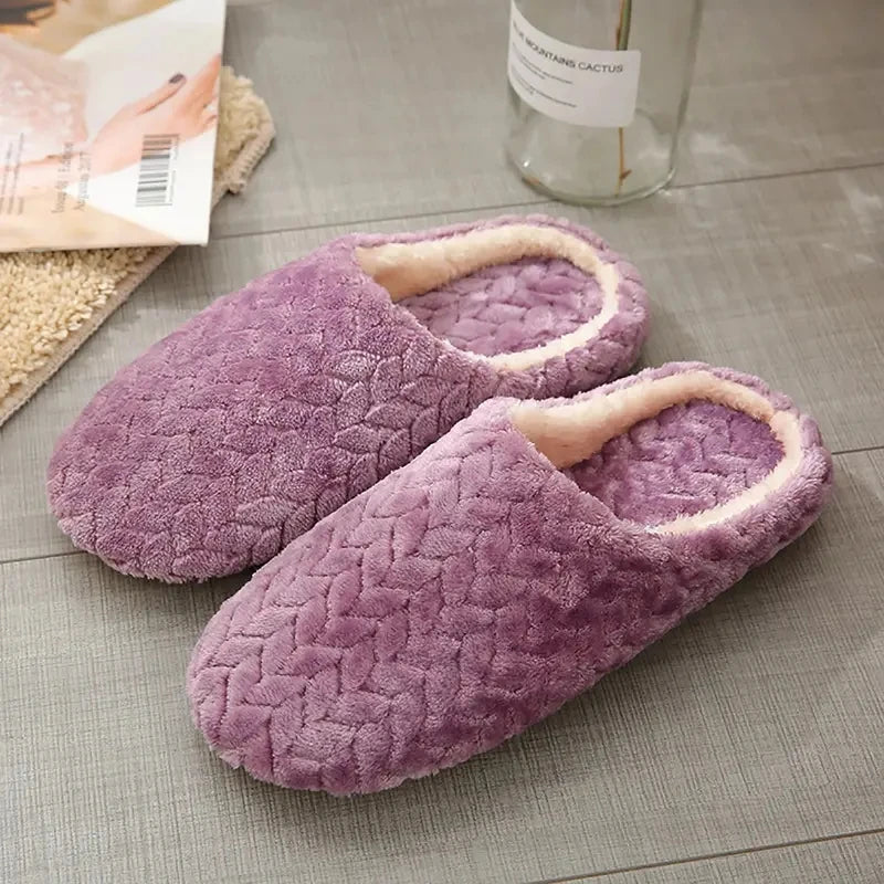 Lightweight and comfortable, non-slip slippers
