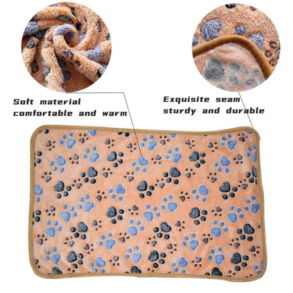 Ultra-soft velvet blanket for dogs and cats