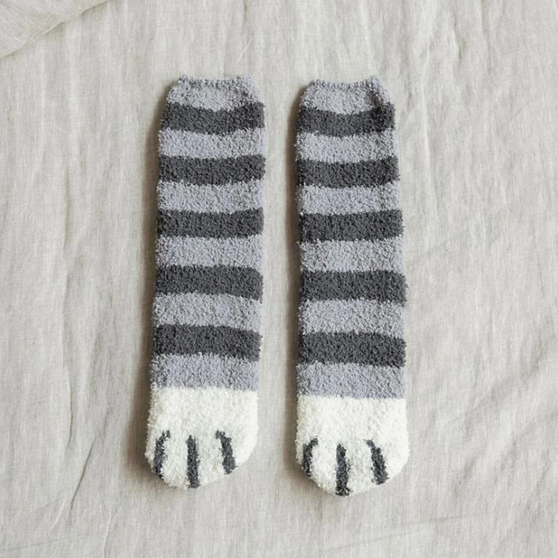 Cat Paw Socks – Kawaii and Comfortable Design