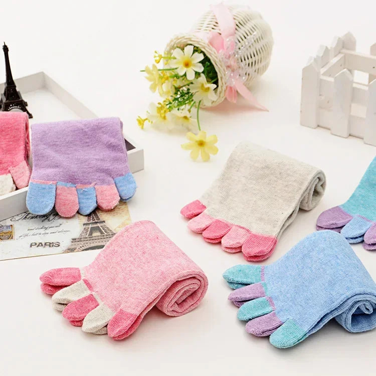 Colorful and breathable 5-toe socks