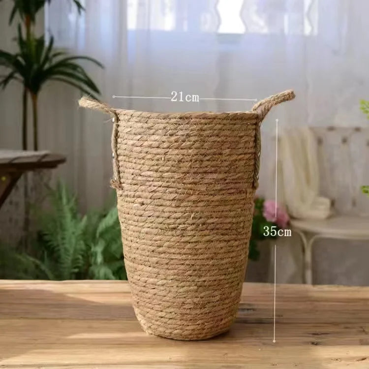 Natural woven wicker basket – decoration and storage