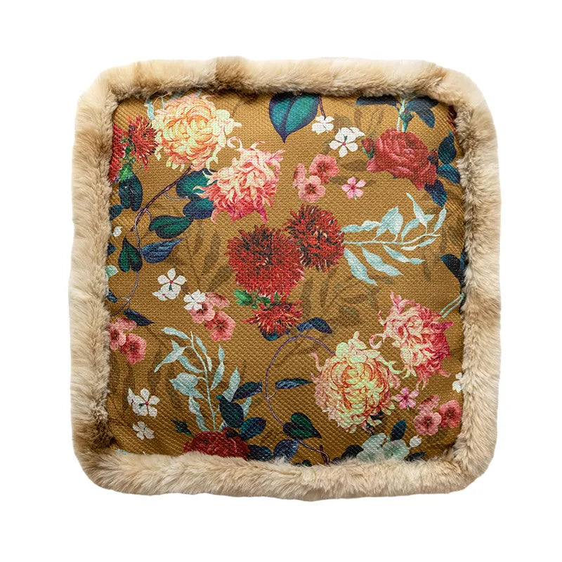 Un coussin bohème à imprimé floral pour sublimer votre déco