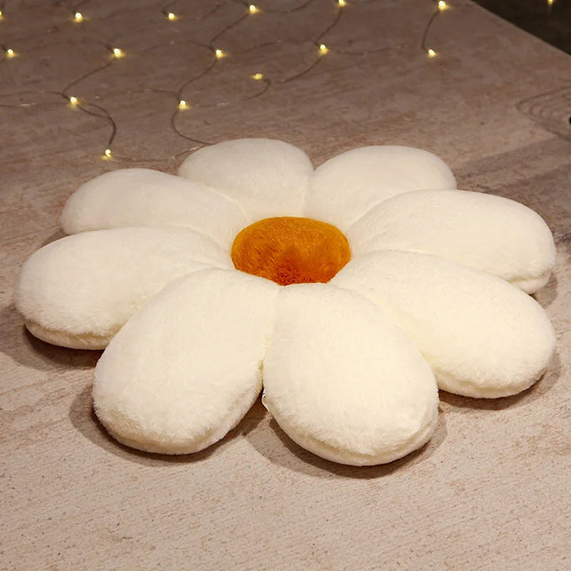Flower-shaped plush decorative cushion