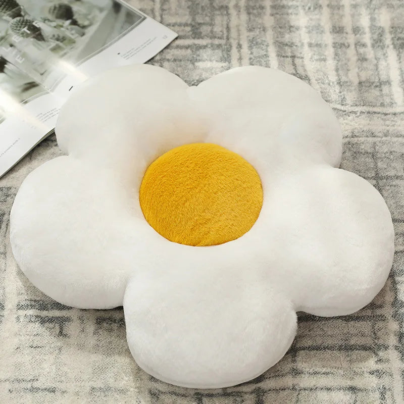 Flower-shaped plush decorative cushion