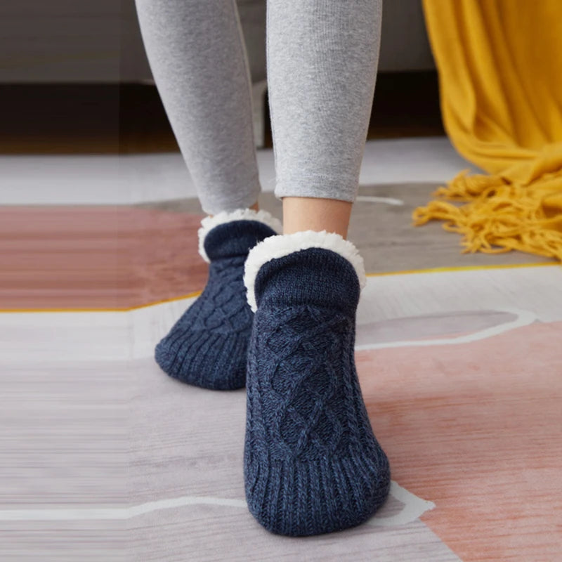 Thick, non-slip thermal slippers