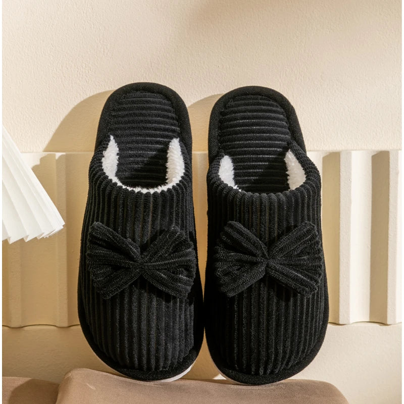 Lightweight and warm slippers with bow tie