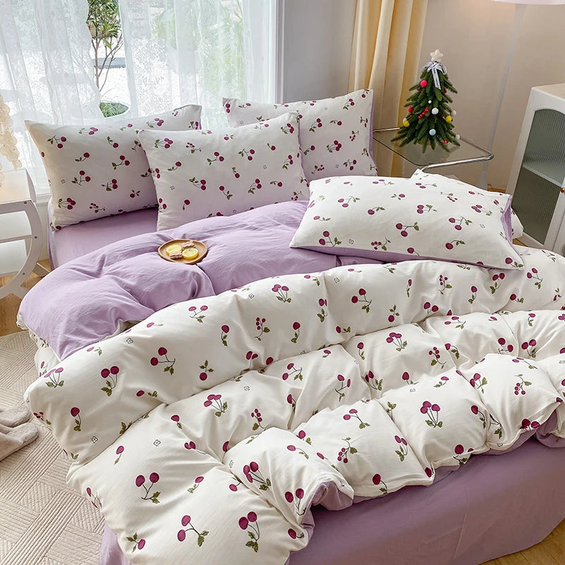 3-piece bedding set with floral and heart print