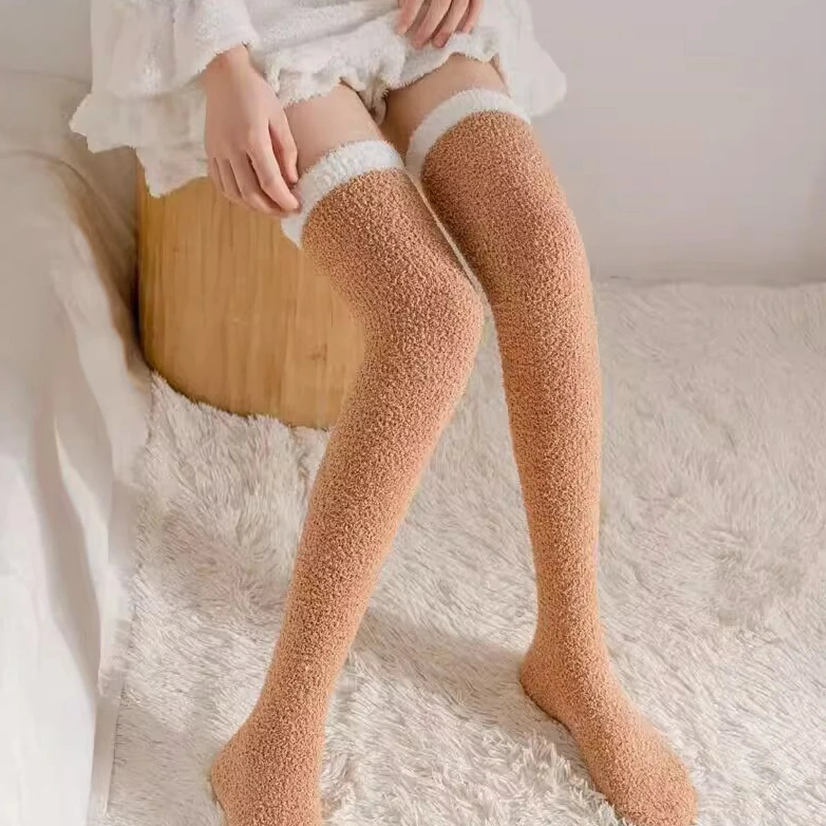 Coral velvet knee-high socks