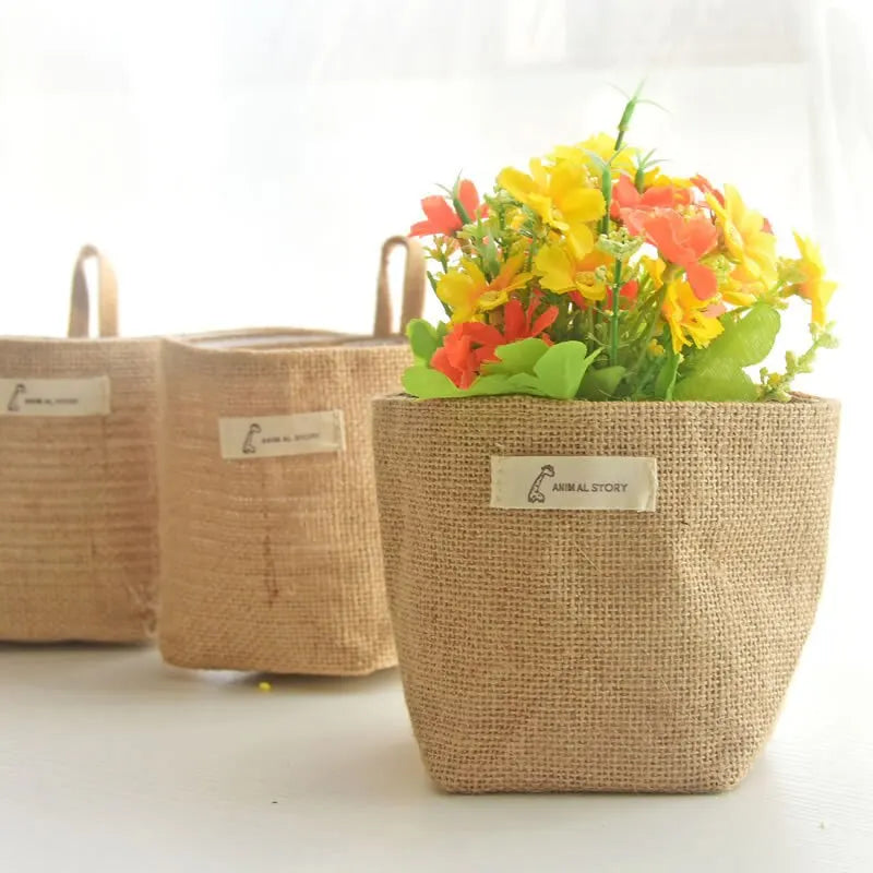 Cotton and linen hanging wall basket