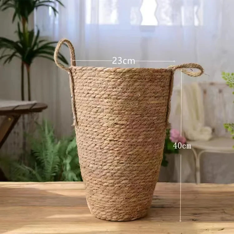 Natural woven wicker basket – decoration and storage