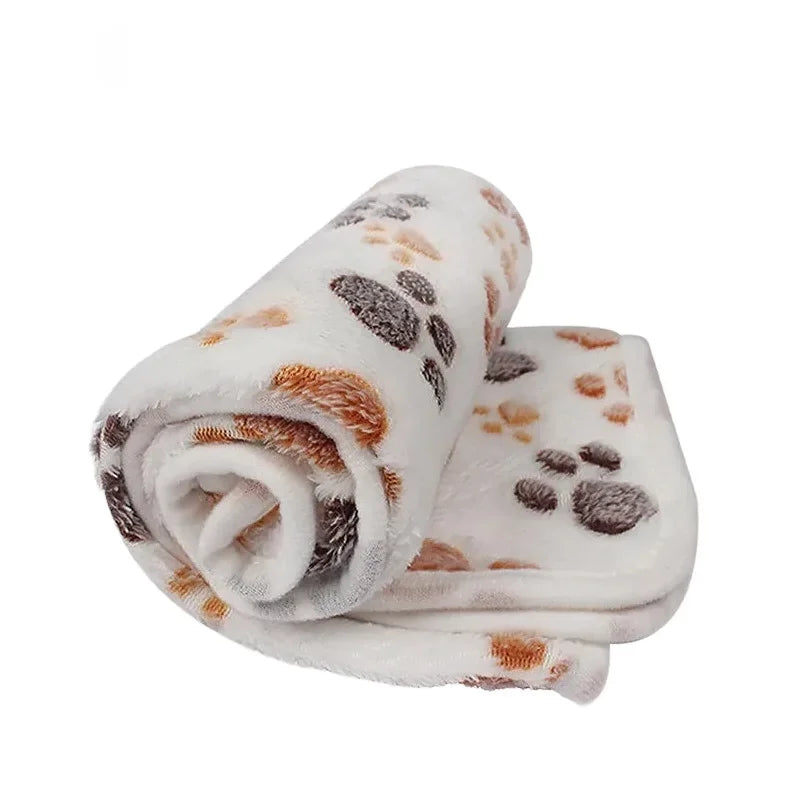 Ultra-soft velvet blanket for dogs and cats