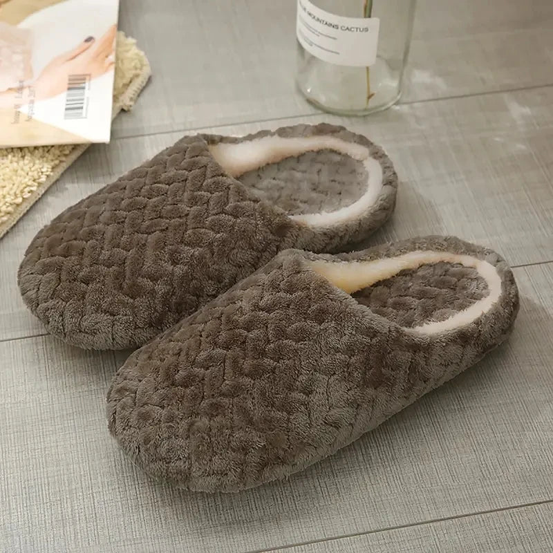 Lightweight and comfortable, non-slip slippers