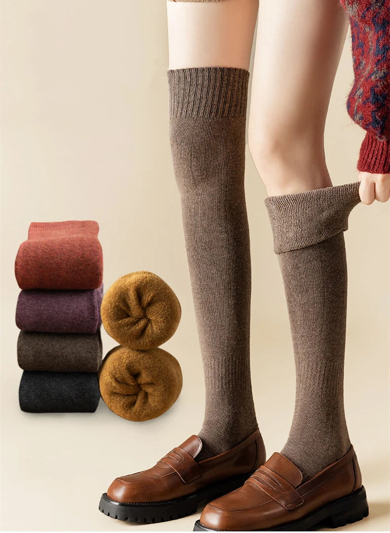 Coral velvet knee-high socks