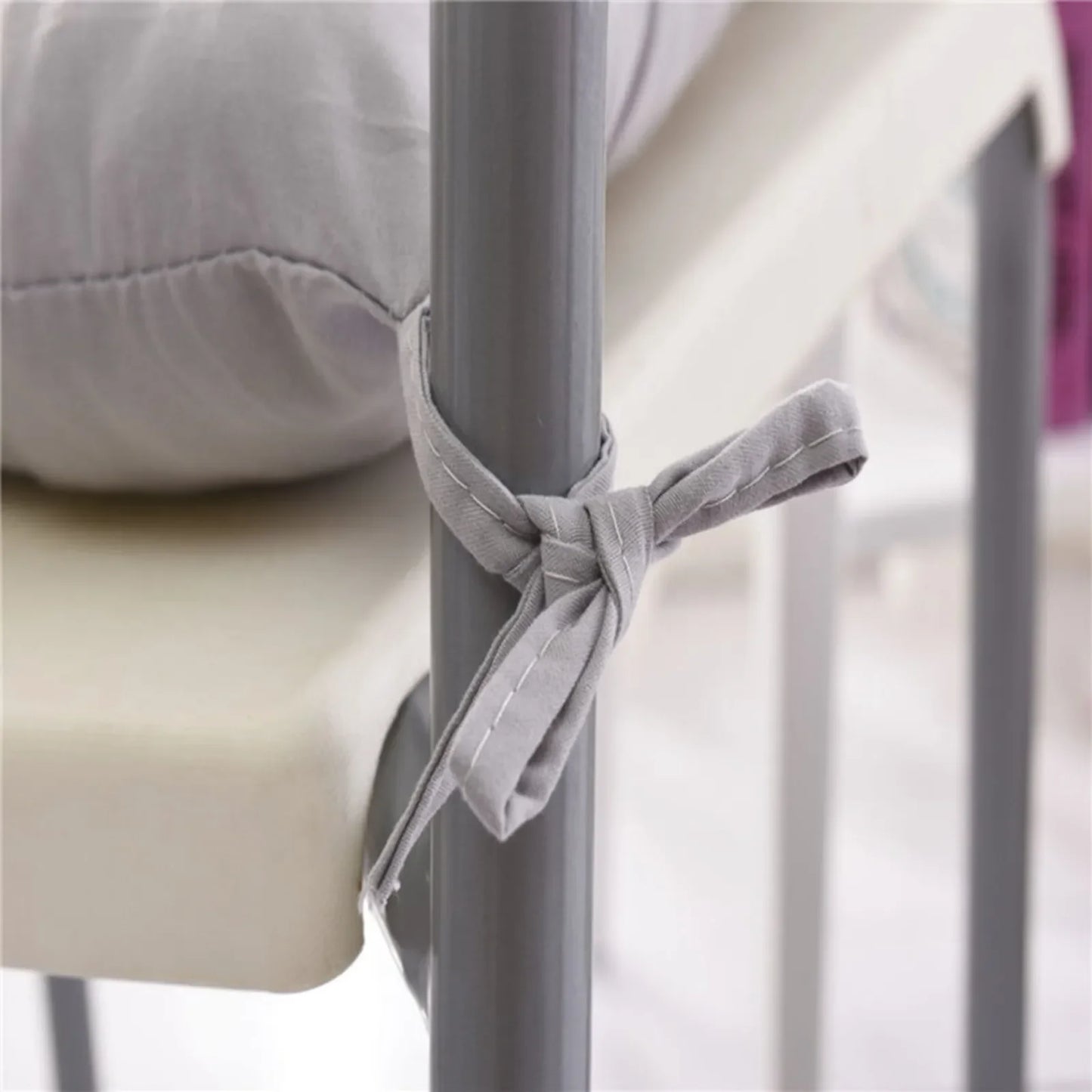 Non-slip square seat cushion