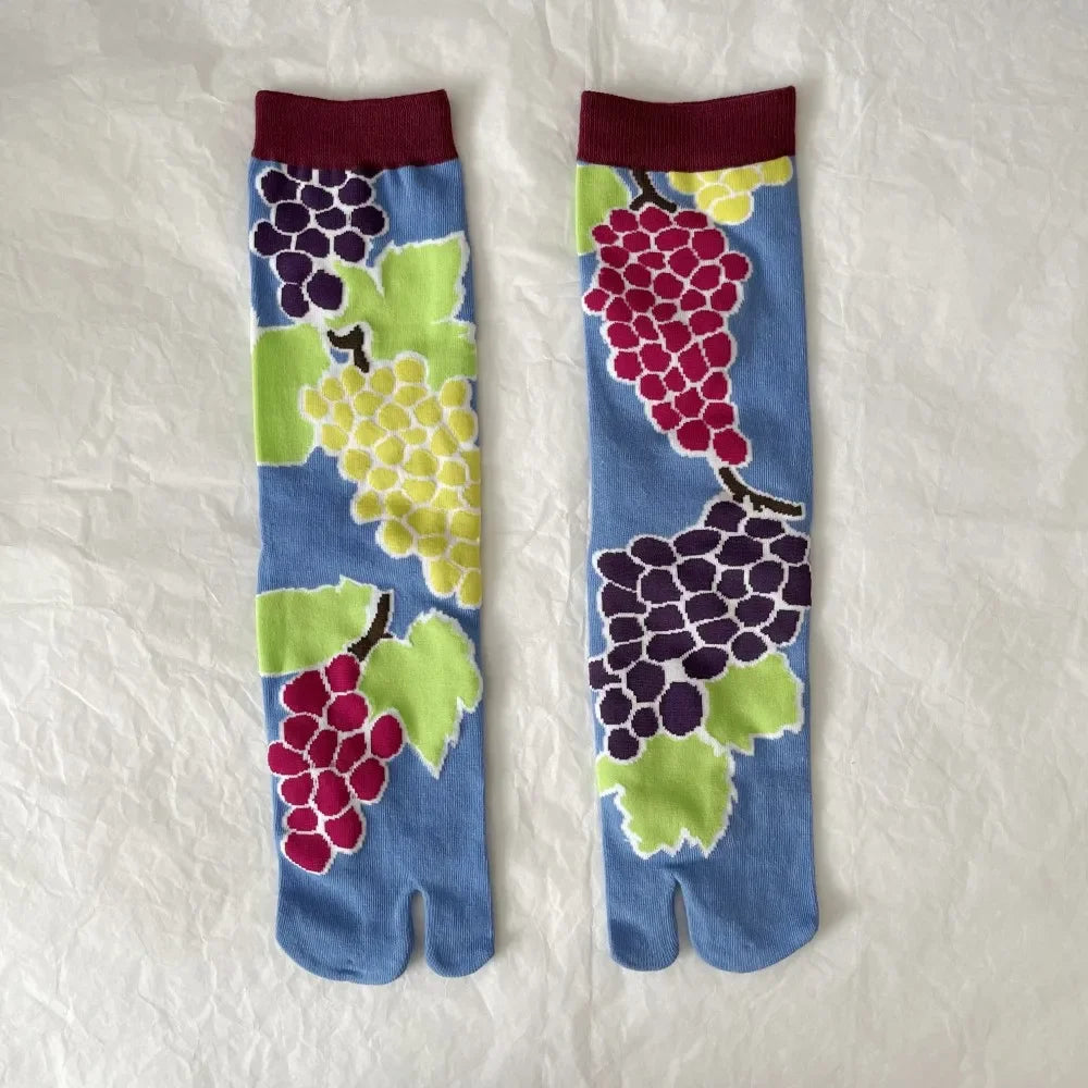Japanese cotton mid-calf socks with two toes and cute patterns