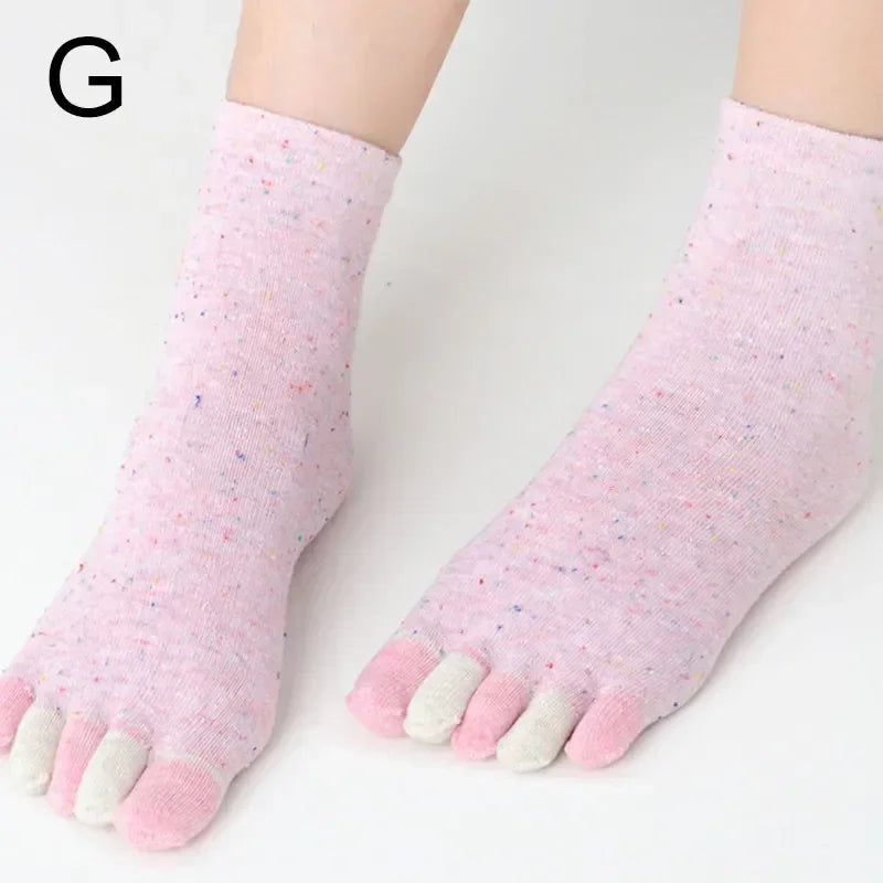 Colorful and breathable 5-toe socks