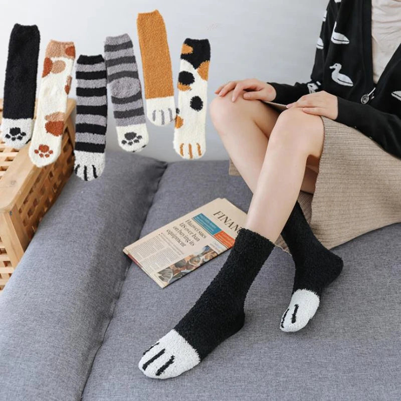 Cat Paw Socks – Kawaii and Comfortable Design