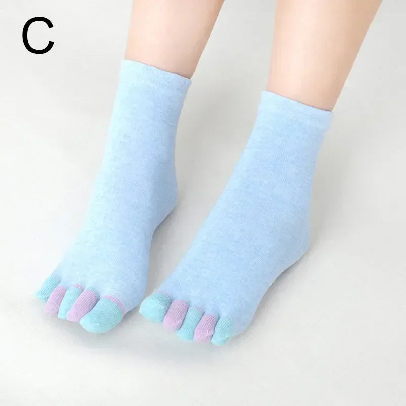 Colorful and breathable 5-toe socks