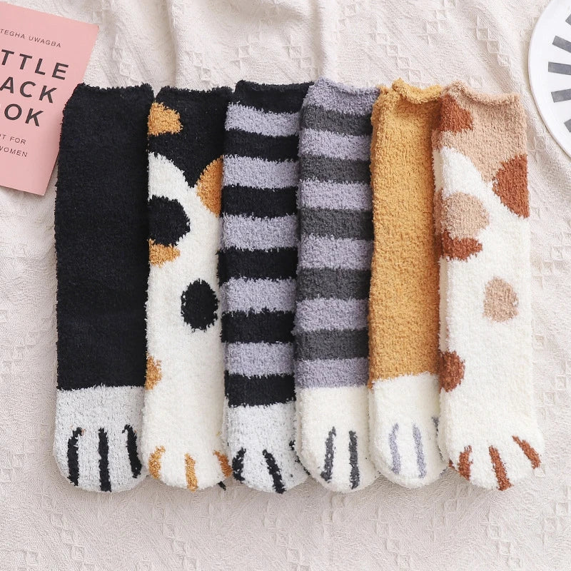 Cat Paw Socks – Kawaii and Comfortable Design