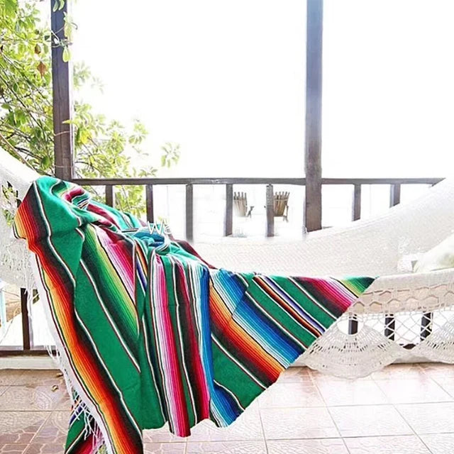 Plaid bohème tissé style mexicain pour plage ou déco ethnique
