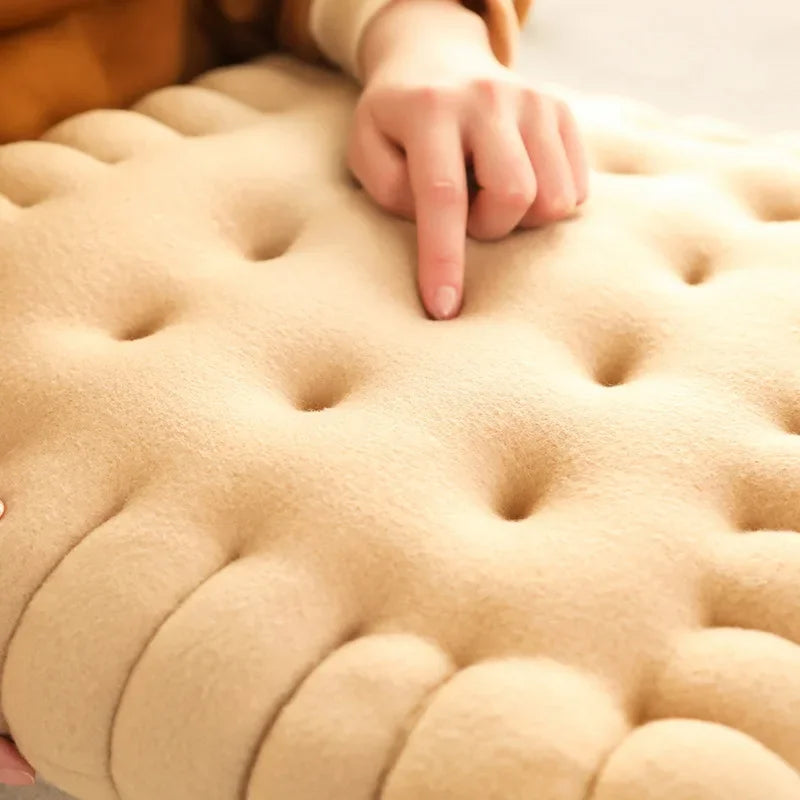 Coussin moelleux en forme de biscuit en velours doux