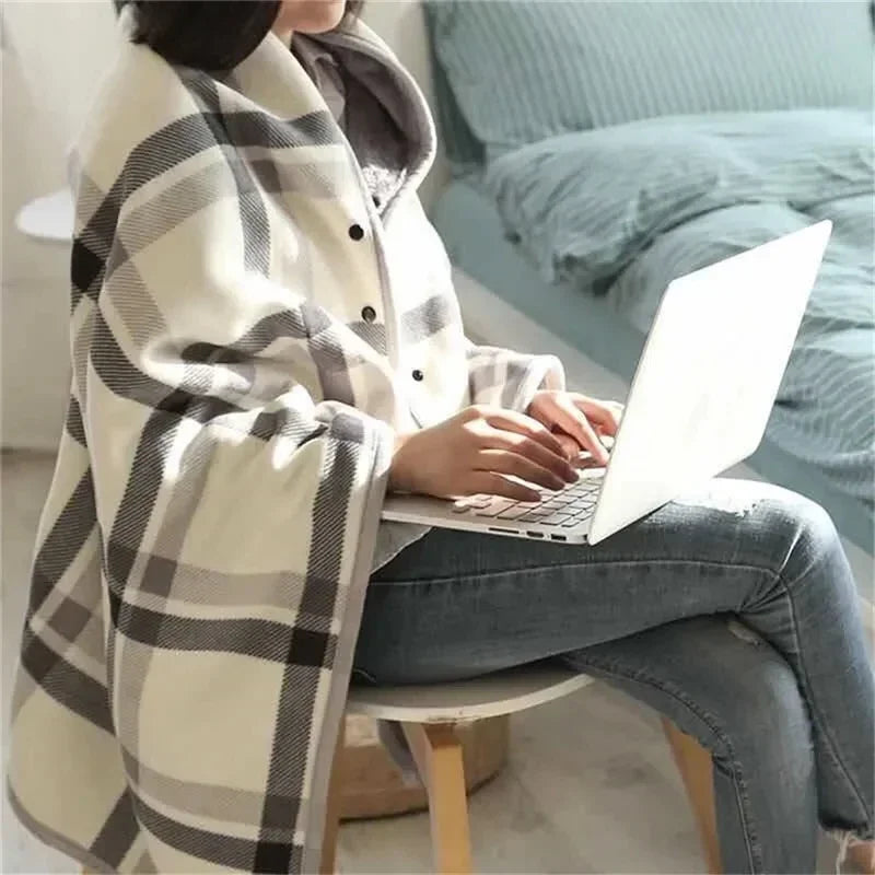 Cape - Warm and cozy blanket with buttons
