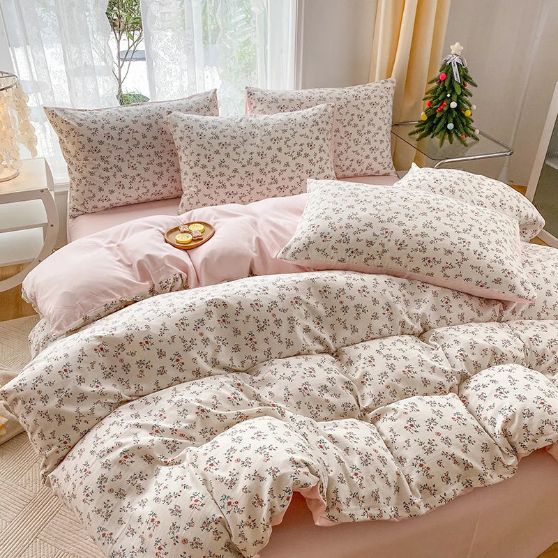 3-piece bedding set with floral and heart print