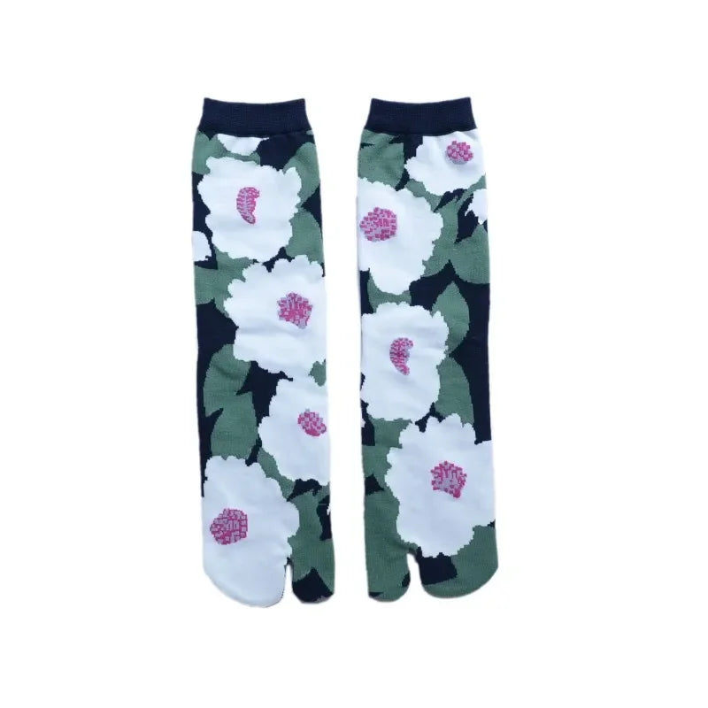 Japanese cotton mid-calf socks with two toes and cute patterns