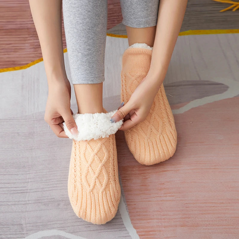 Thick, non-slip thermal slippers
