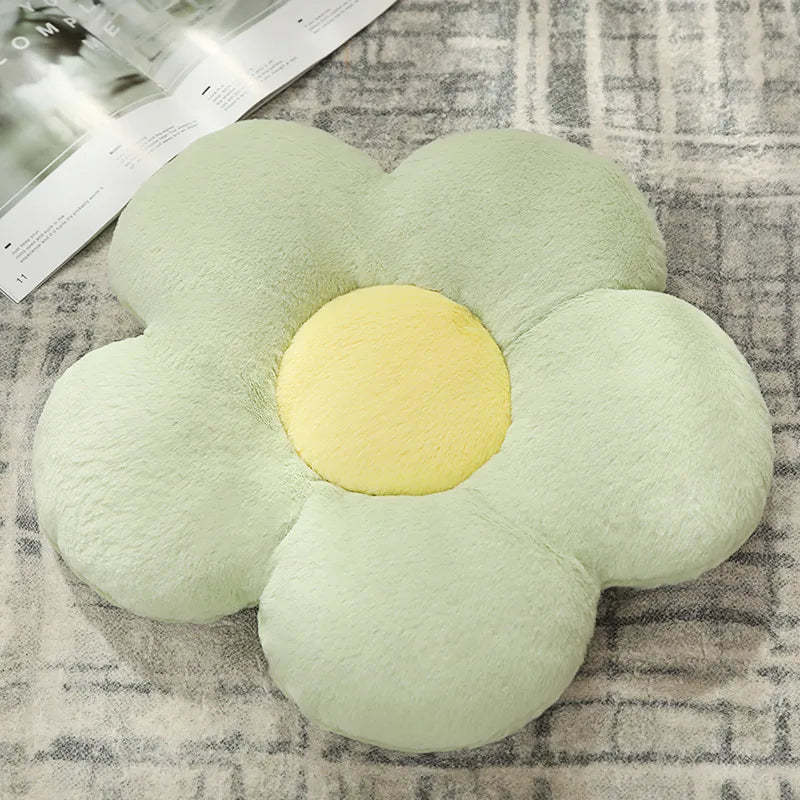 Flower-shaped plush decorative cushion
