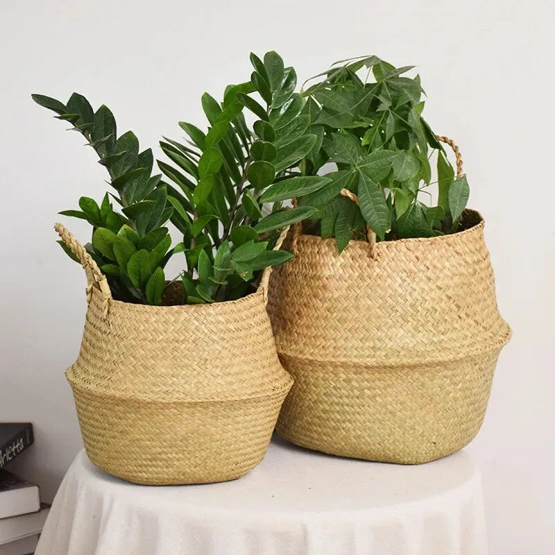 Foldable wicker storage basket