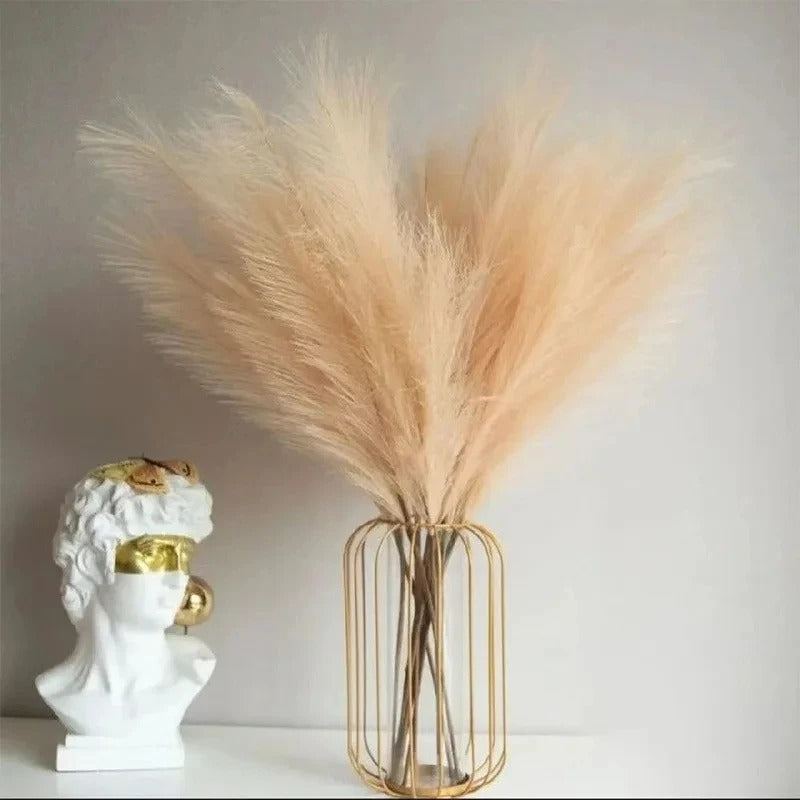 Artificial pampas grass