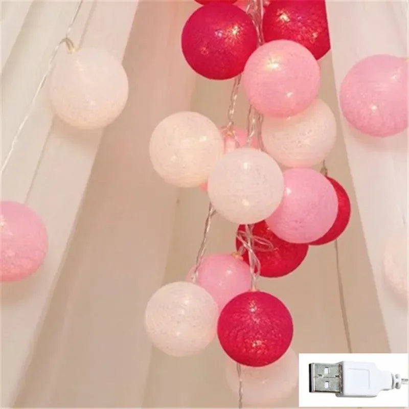 Guirlande Lumineuse Boules Coton - 10 à 40 LEDs