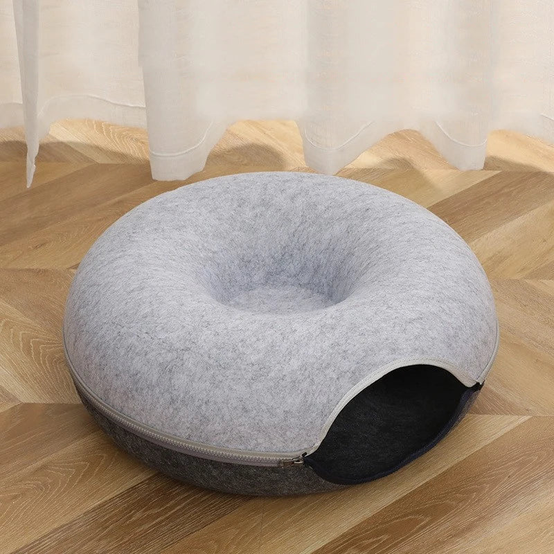 Tunnel donut en feutre pour chats – Jouet maison cosy et pliable