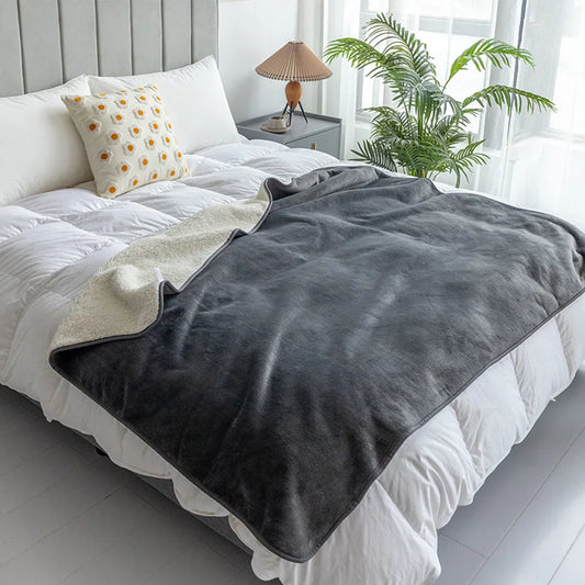 Waterproof blanket for dogs and cats