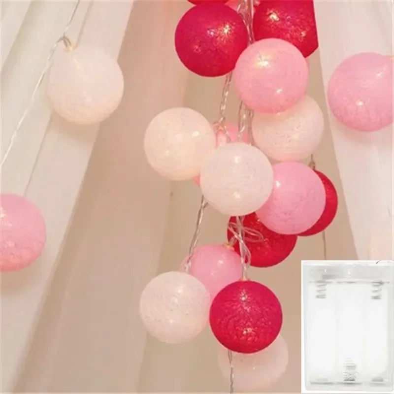 Guirlande Lumineuse Boules Coton - 10 à 40 LEDs