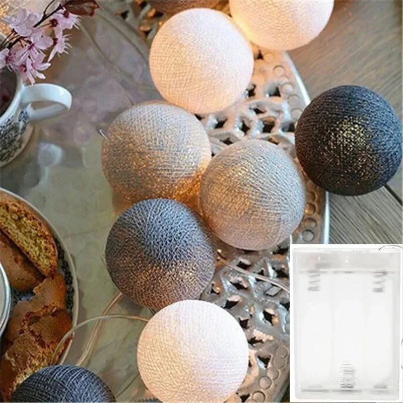 Guirlande Lumineuse Boules Coton - 10 à 40 LEDs