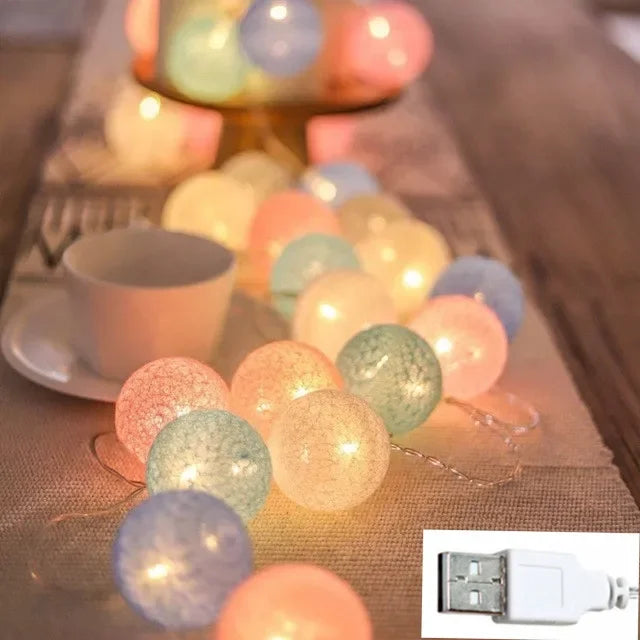 Guirlande Lumineuse Boules Coton - 10 à 40 LEDs