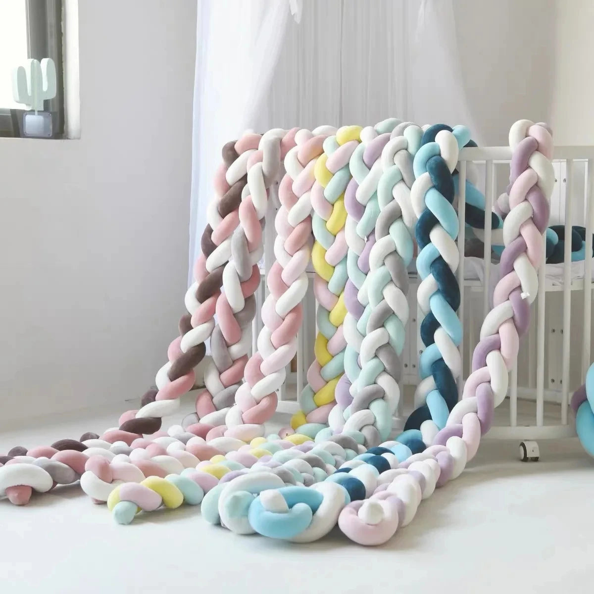 Tour de lit bébé tressé – Protection antichoc pour berceau et lit de bébé