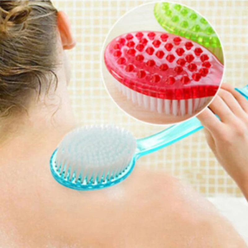 Brosse de bain longue avec tête ovale