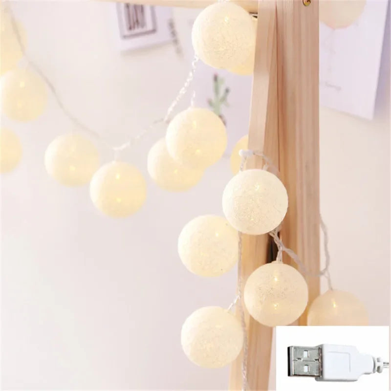 Guirlande Lumineuse Boules Coton - 10 à 40 LEDs
